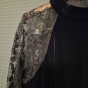 Jessica Howard Black Velvet & Lace Elegant Holiday Dress W/ Vegan Fur Cuffs